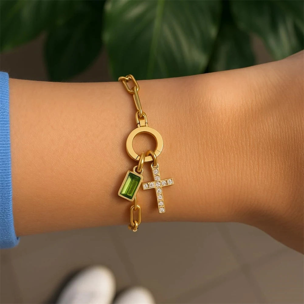 Paperclip Geburtsstein-Kreuz-Charm-Armband Goldfarben Zirkon-Kreuz-Armband Damen Tauf-Schmuck Geschenk für Ehefrau Freundin Mutter